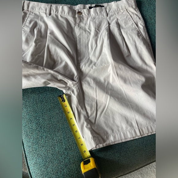 Tan men’s golf shorts - Picture 6 of 6